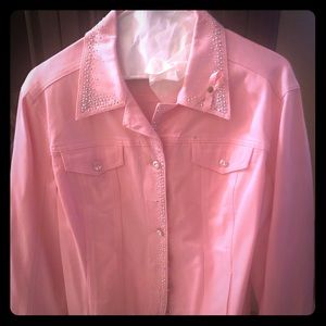 Beautiful pink denim jacket. Size medium.